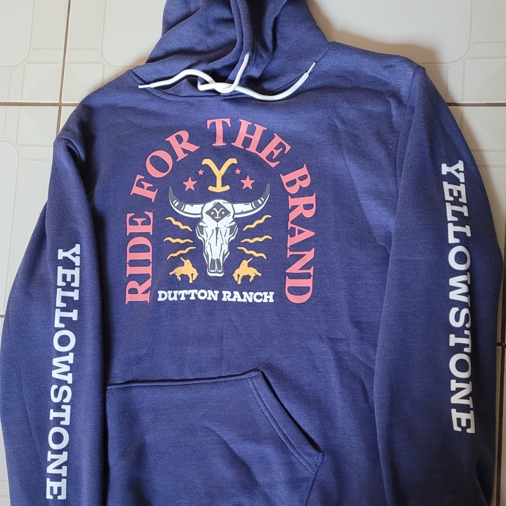 NWT Yellowstone Hoodie Sweatshirt